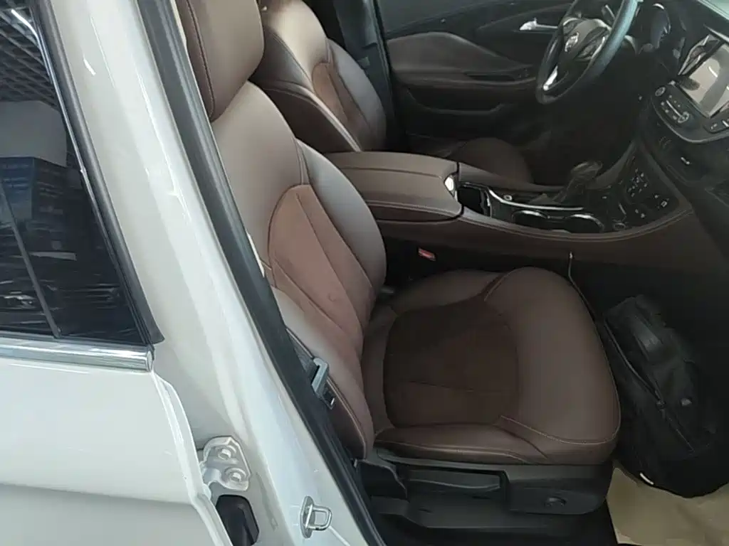 Buick Envision Plus — миниатюра 25