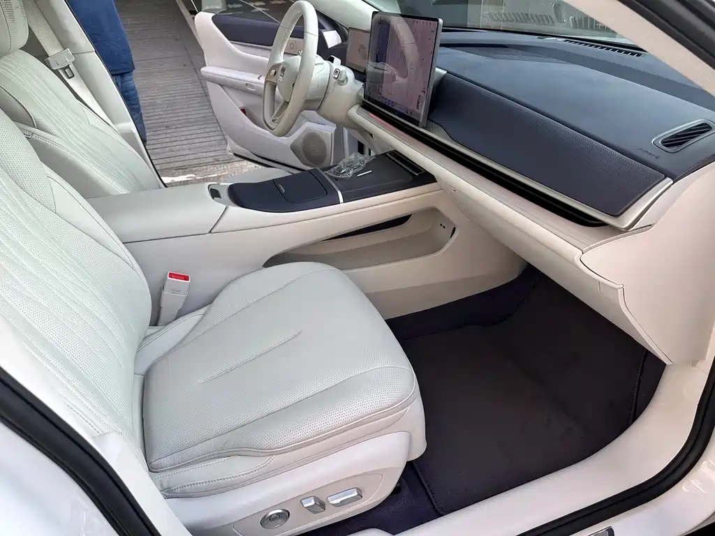 Buick Electra L7 — миниатюра 7