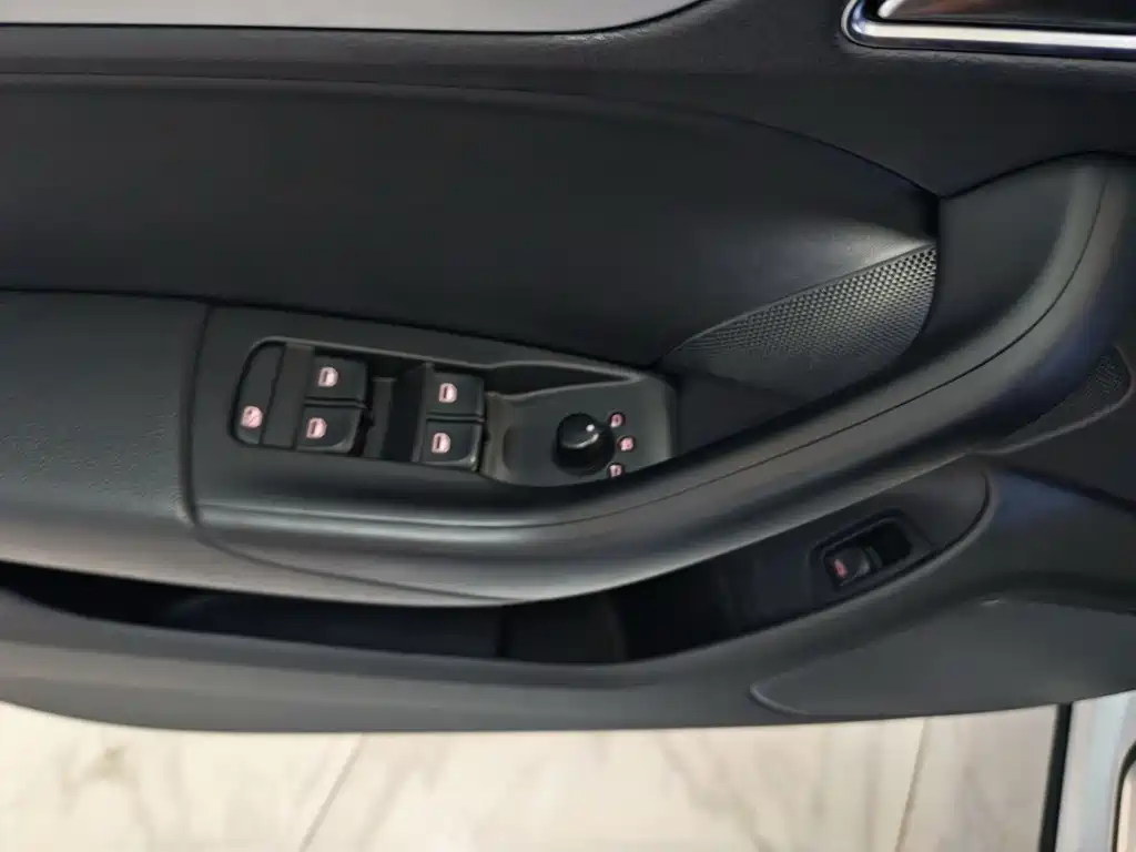 Audi Q3 — миниатюра 14