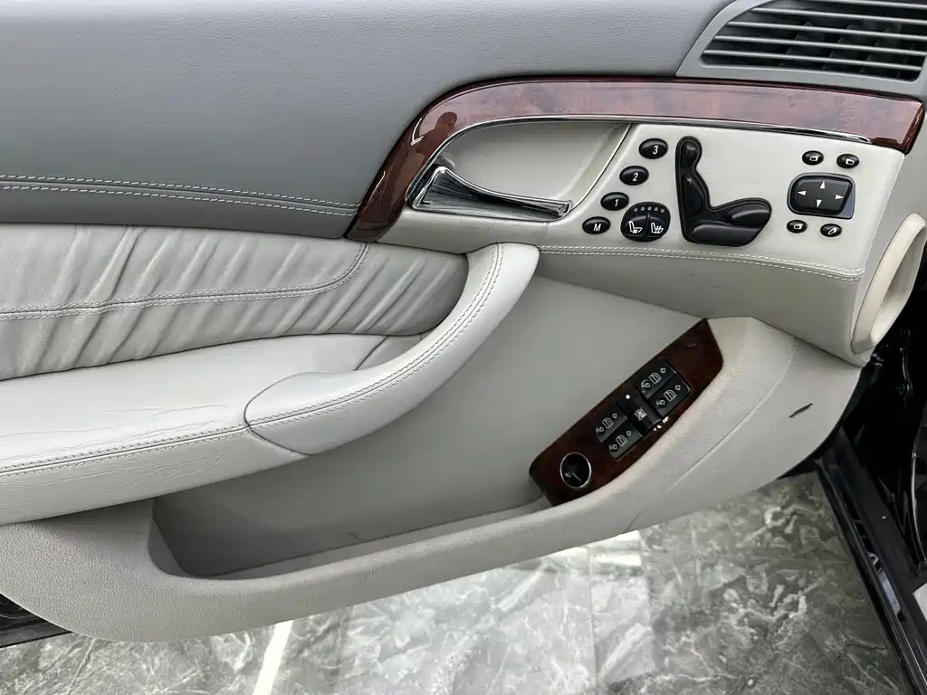 Mercedes-Benz S-Class — миниатюра 10