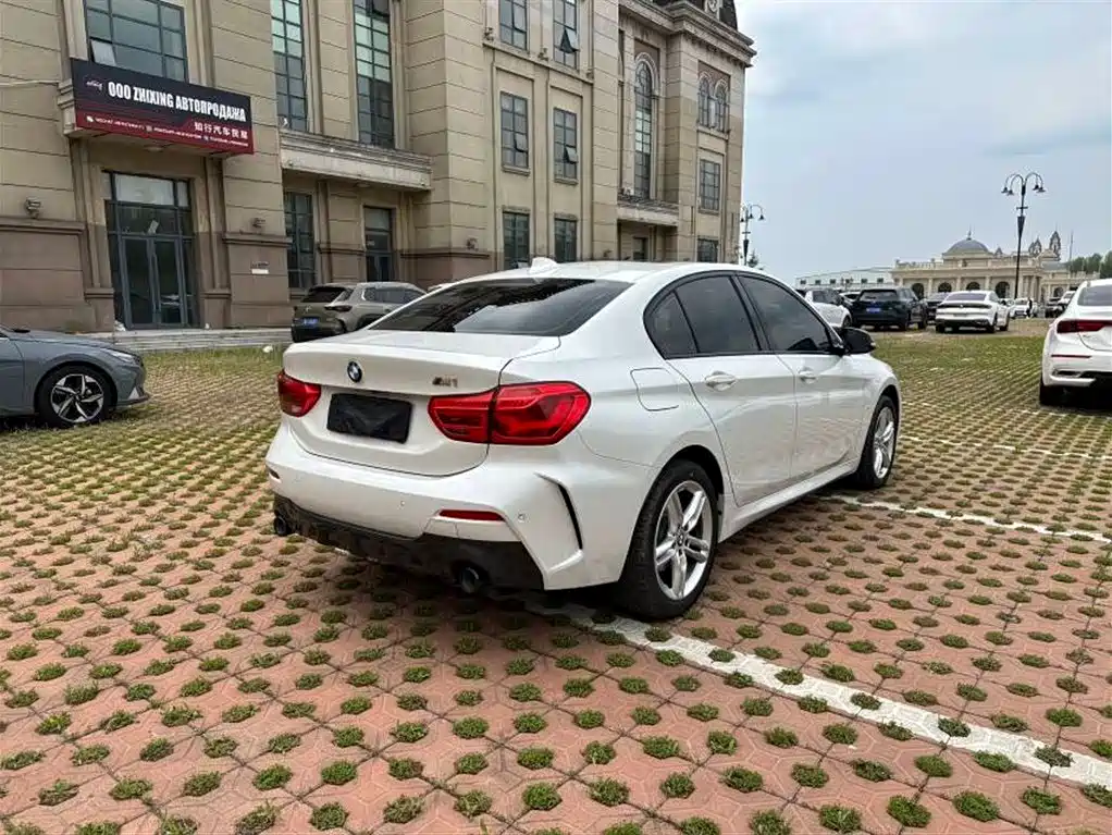 BMW 1 Series 1 2022 120i M Sport