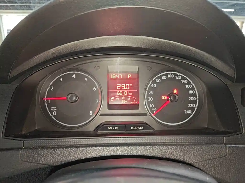 Volkswagen Santana — миниатюра 12