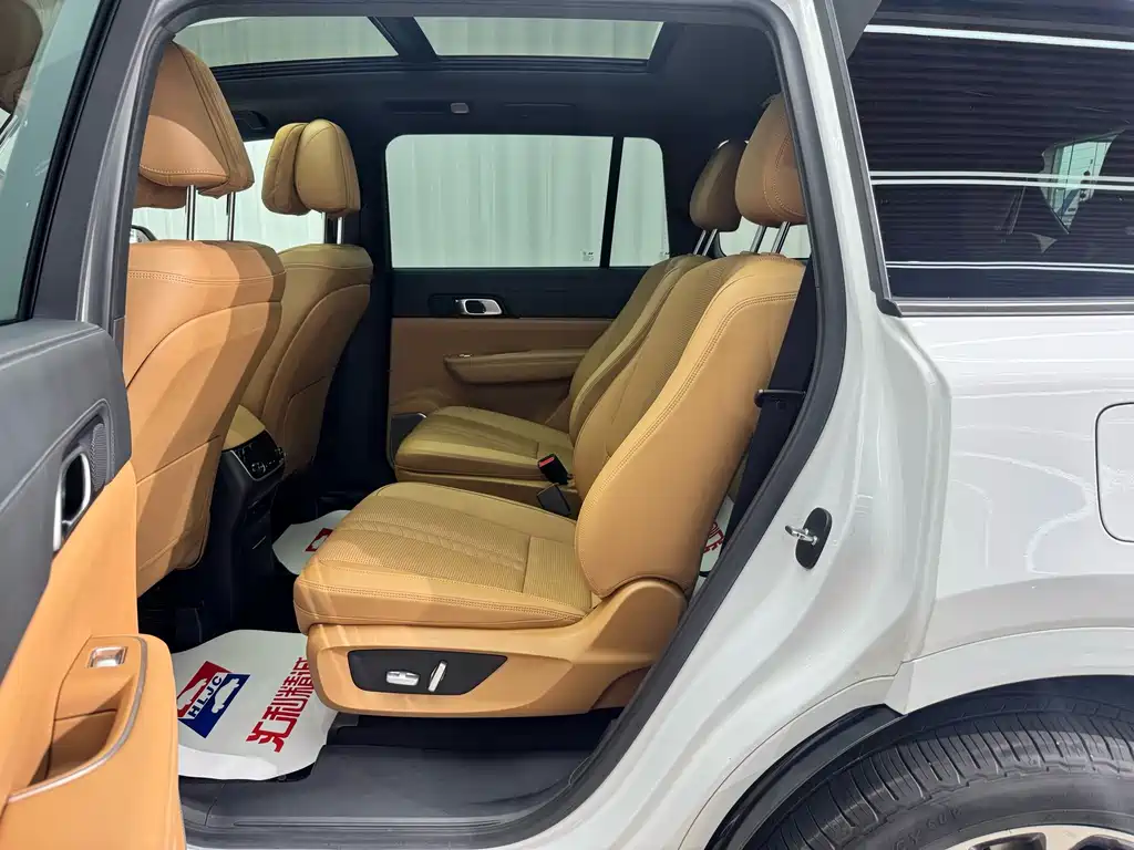 Li Auto Li ONE — миниатюра 8