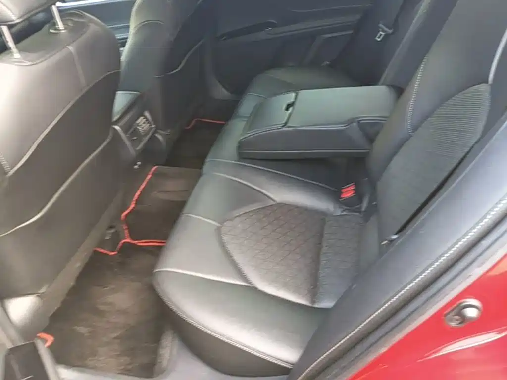 Toyota Camry — миниатюра 17