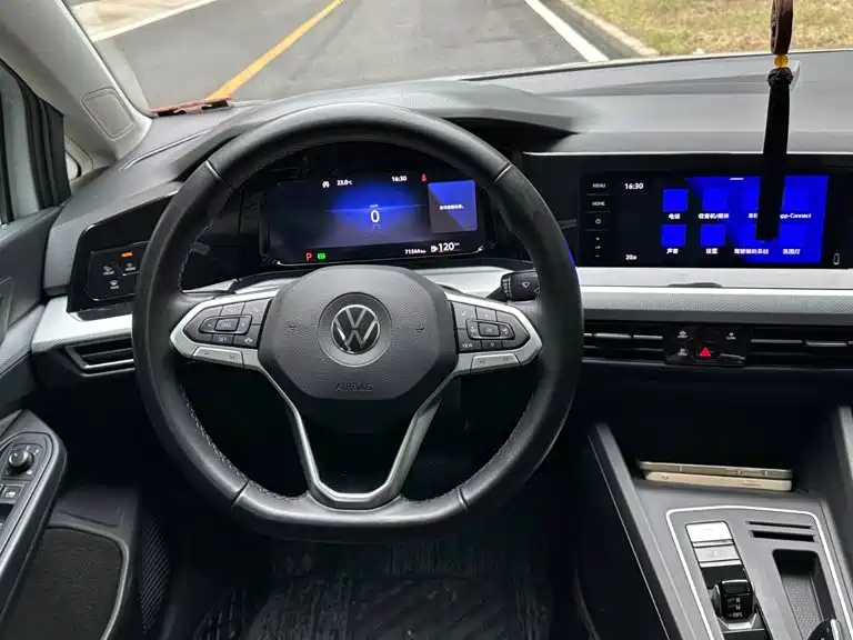 Volkswagen Golf — миниатюра 10