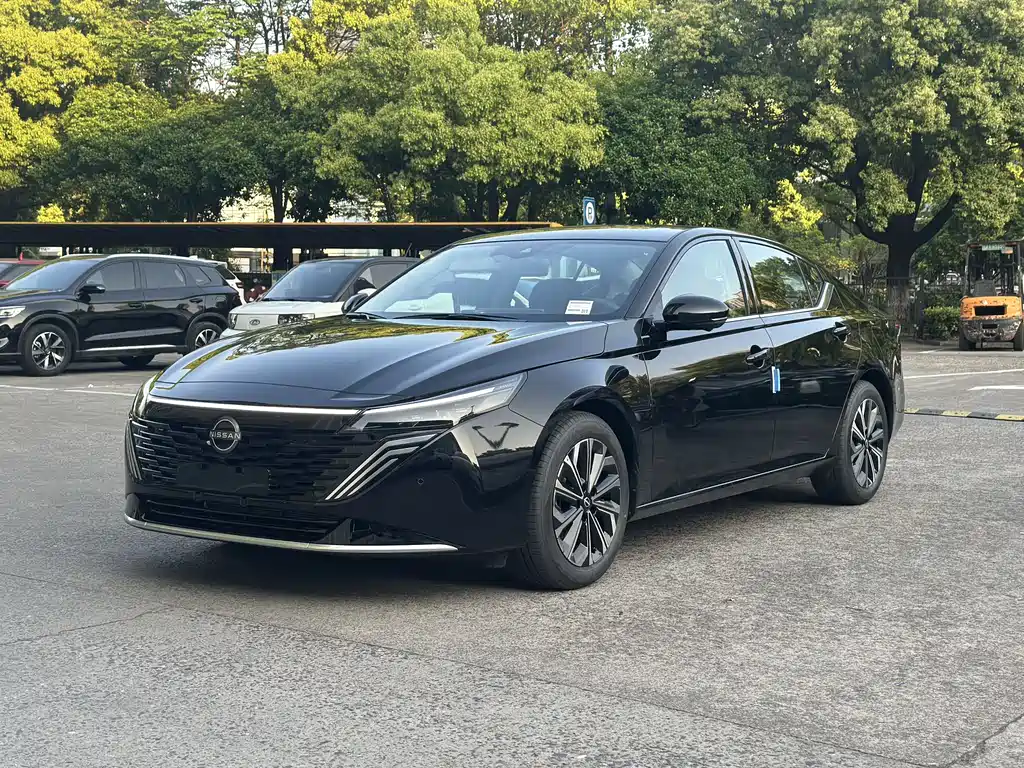 Nissan Teana 2026