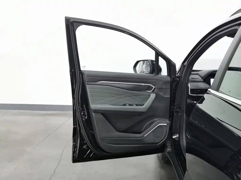 Geely Haoyue L — миниатюра 8