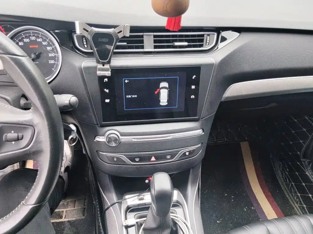 Peugeot 408 — миниатюра 14