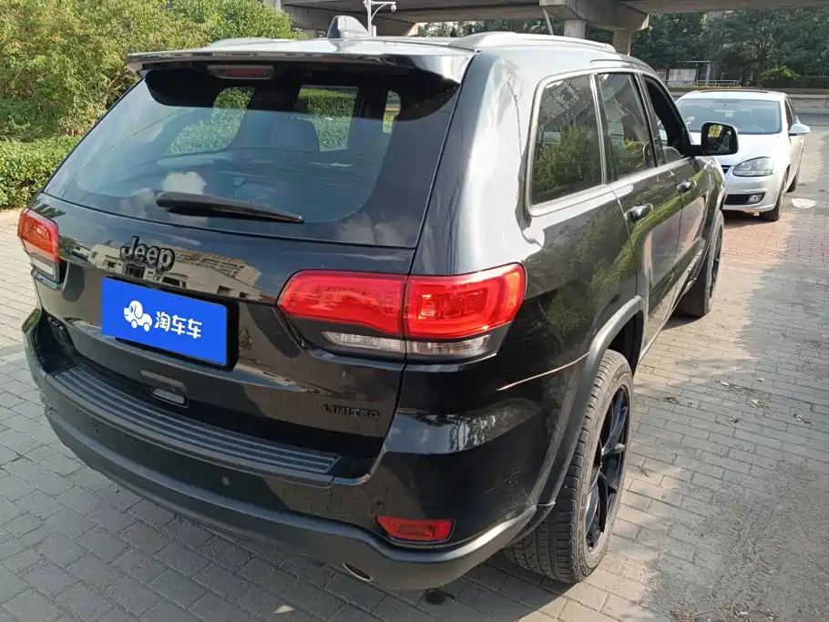 Jeep Grand Cherokee (Import) — миниатюра 3
