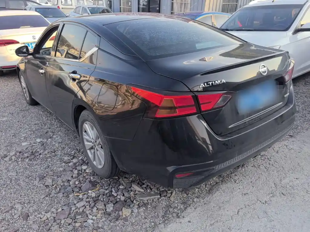 Nissan Teana — миниатюра 5