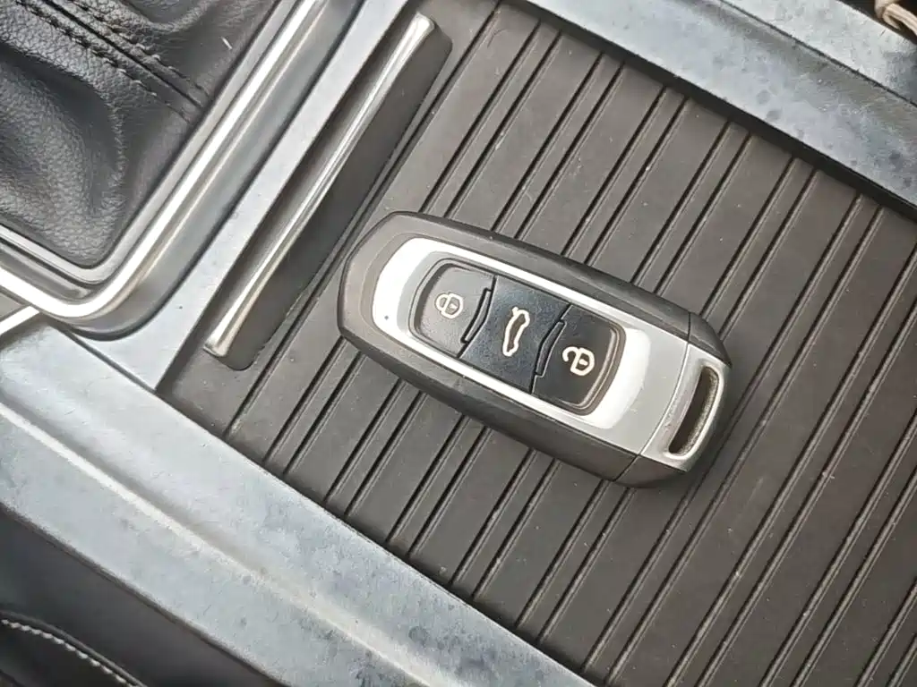 Geely Emgrand — миниатюра 9