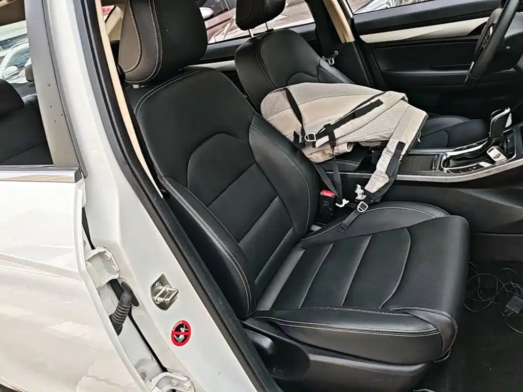 Geely Emgrand — миниатюра 25