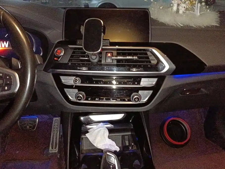 BMW X3 — миниатюра 13