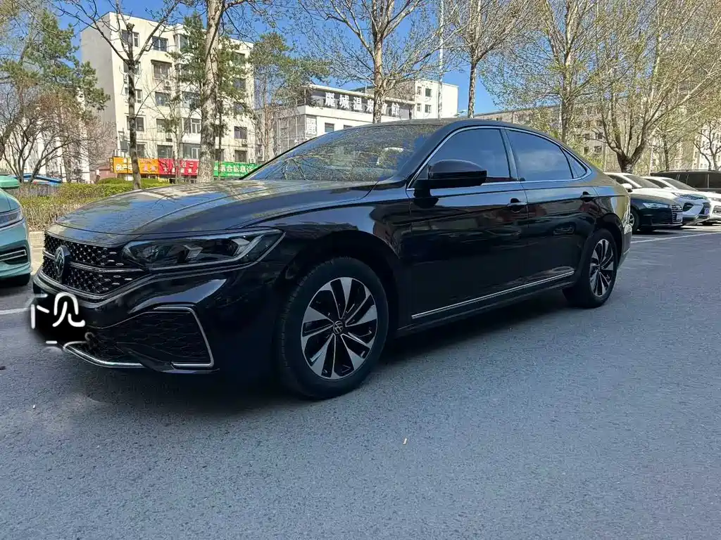 Volkswagen Passat 2022