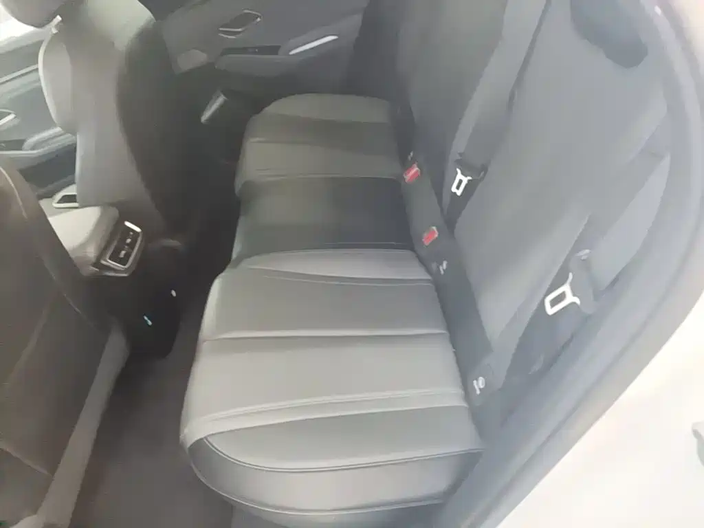 BYD Qin L — миниатюра 17