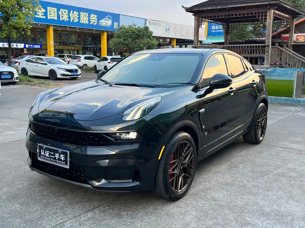 Lynk & Co 05