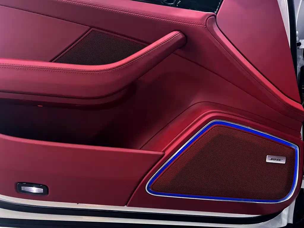 Porsche Panamera — миниатюра 8