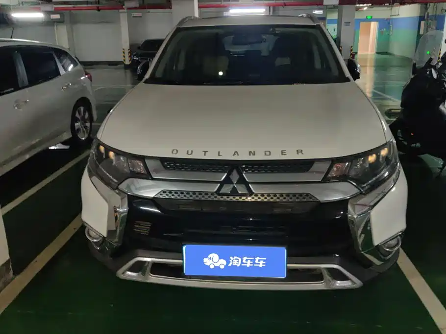 Mitsubishi Outlander — миниатюра 2