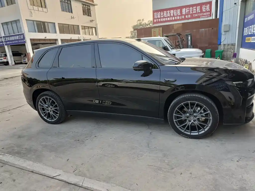Leapmotor Leapmotor C10 — миниатюра 3
