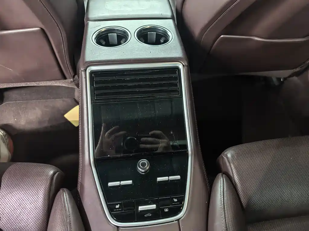 Porsche Panamera — миниатюра 7