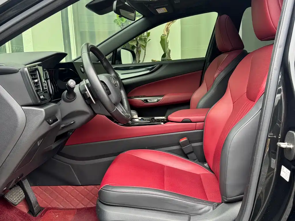 Lexus NX 2023 260