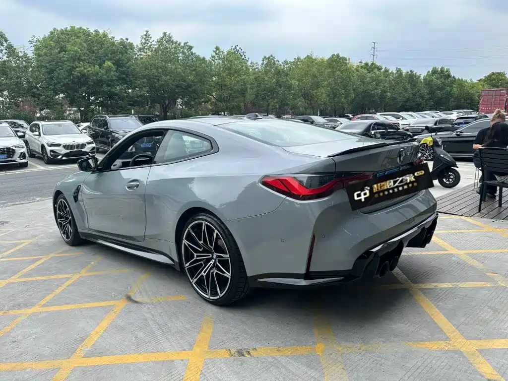 BMW M4 — миниатюра 4