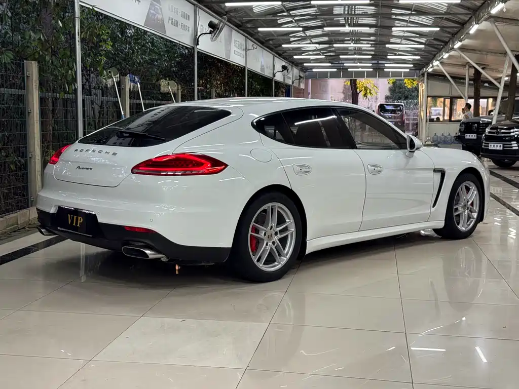 Porsche Panamera — миниатюра 13