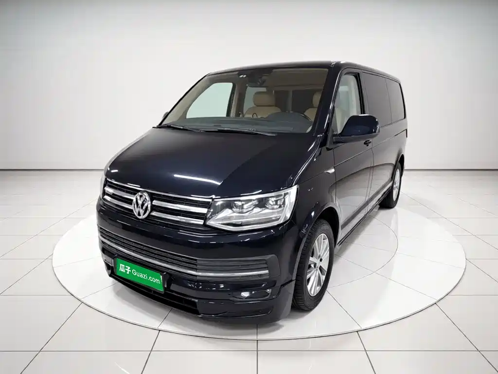 Volkswagen Caravelle 2017 2.0TSI Comfort 7 мест