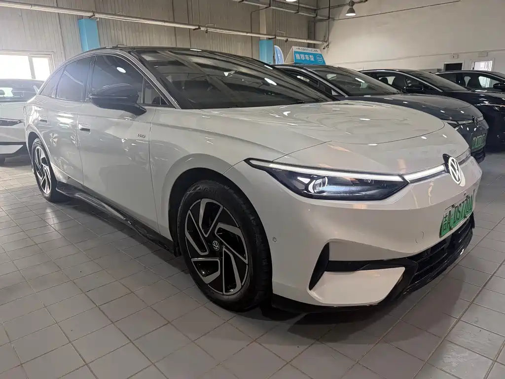 VOLKSWAGEN ID.7 VIZZION