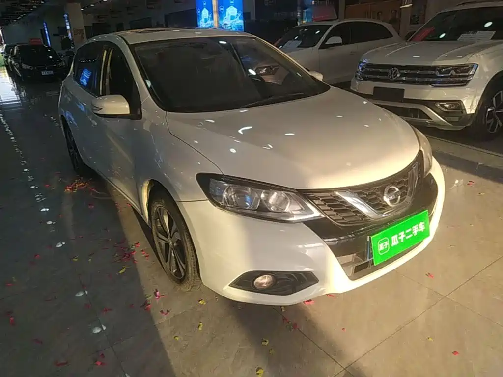 Nissan Tiida — миниатюра 4