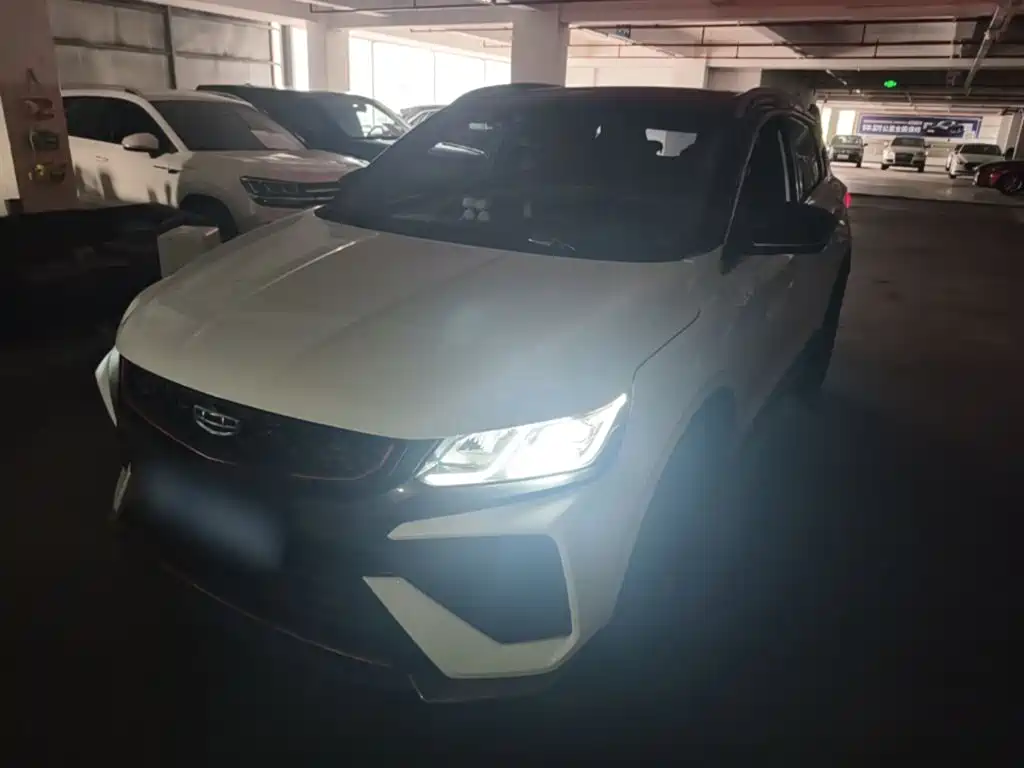 Geely Binyue - фото 2