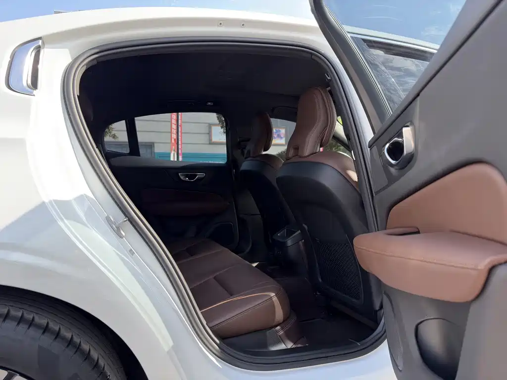 Volvo S60 — миниатюра 12