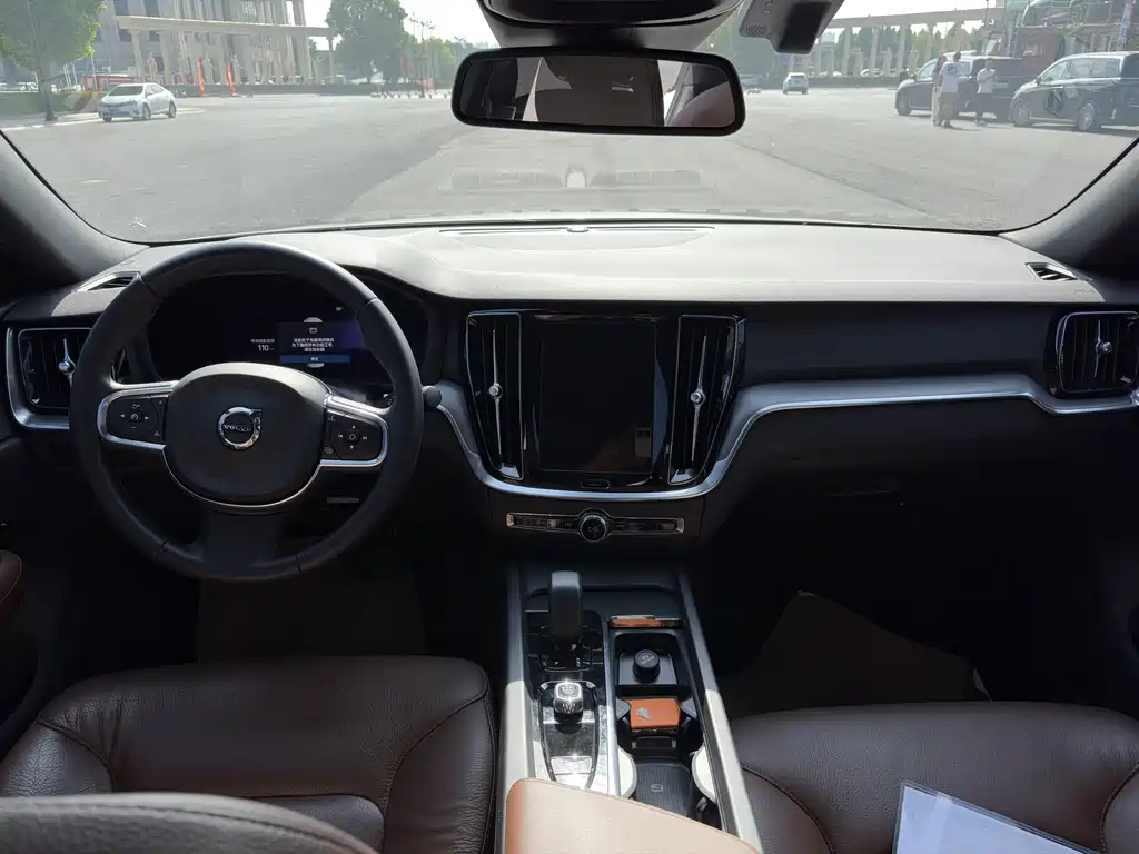 Volvo S60 — миниатюра 10