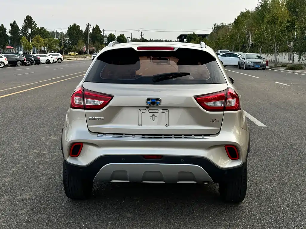 Geely Vision X3 — миниатюра 6