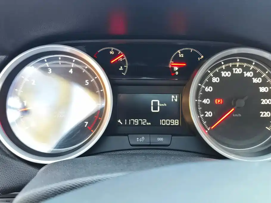 Peugeot 408 — миниатюра 14