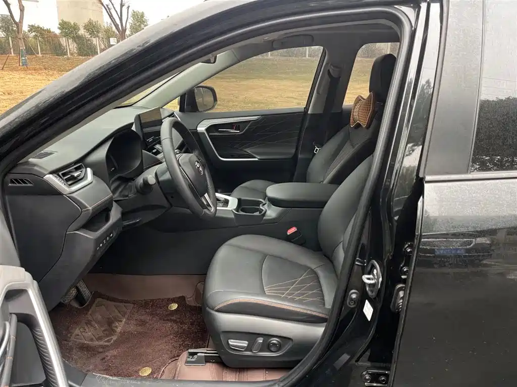 TOYOTA RAV4 RONGFANG