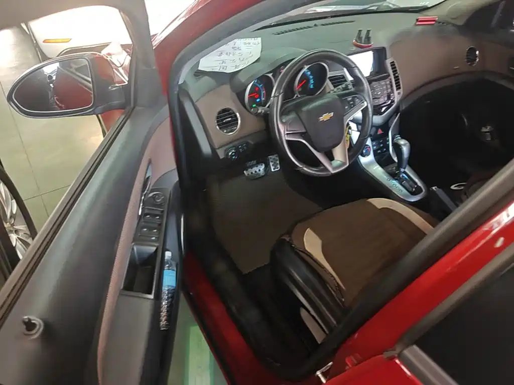 Chevrolet Cruze — миниатюра 16