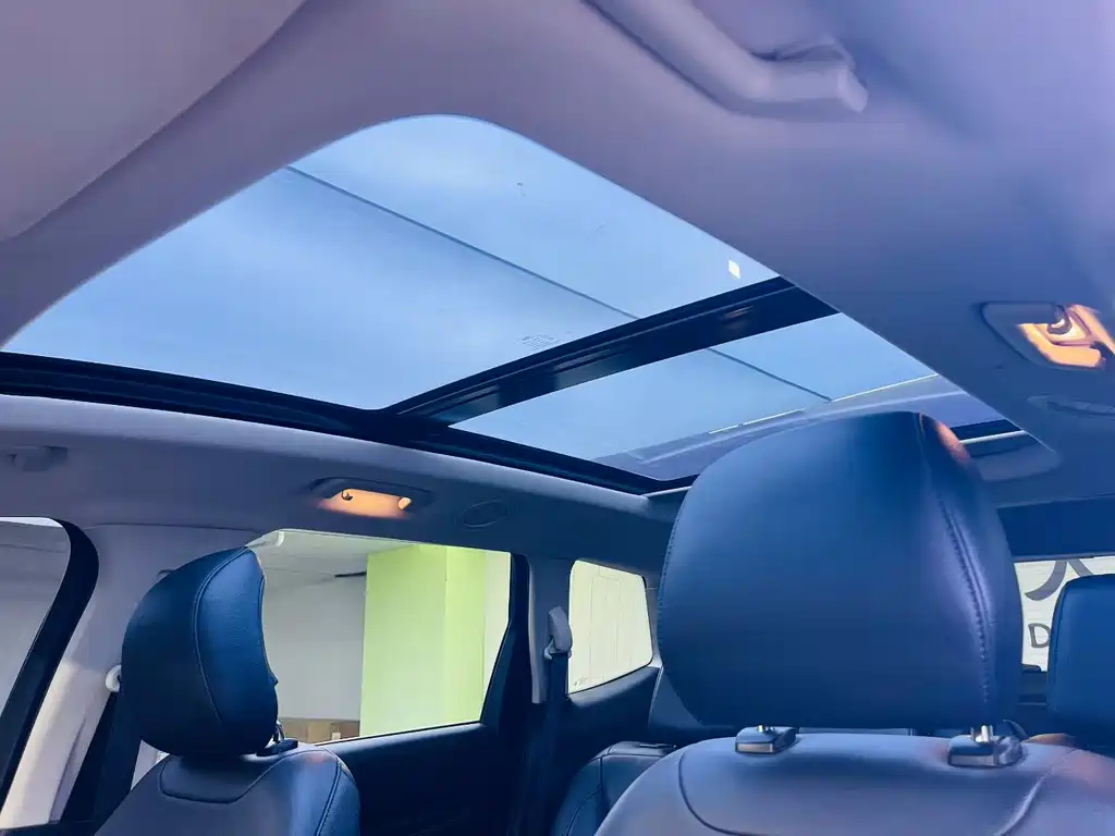 Ford Edge — миниатюра 7
