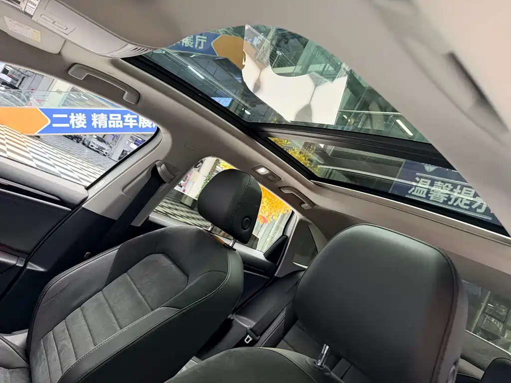 Volkswagen Sagitar 2022 280TSI DSG