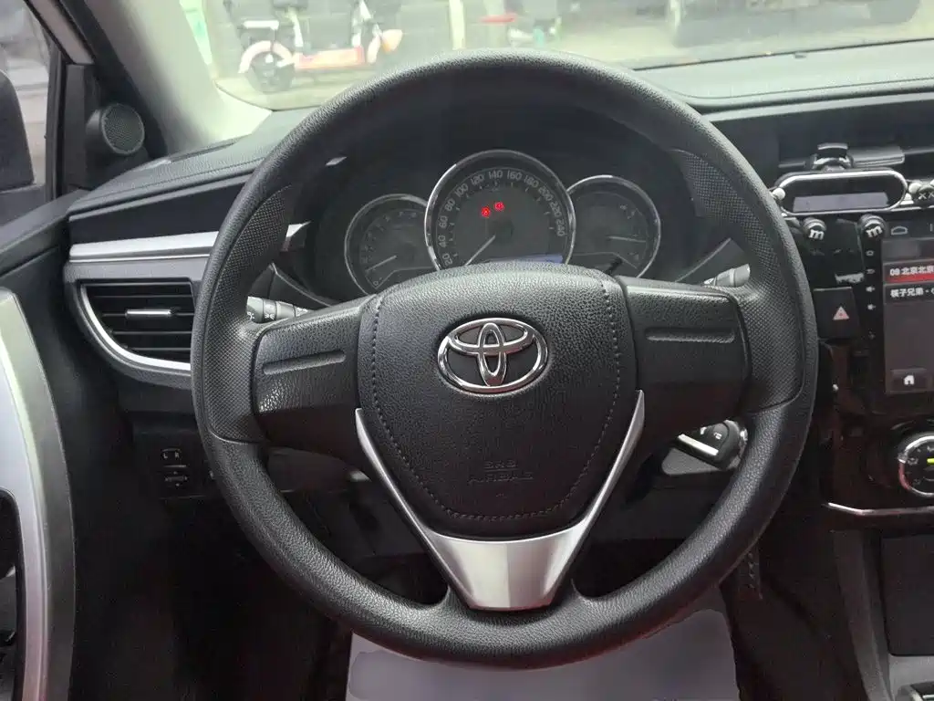 Toyota Corolla — миниатюра 11