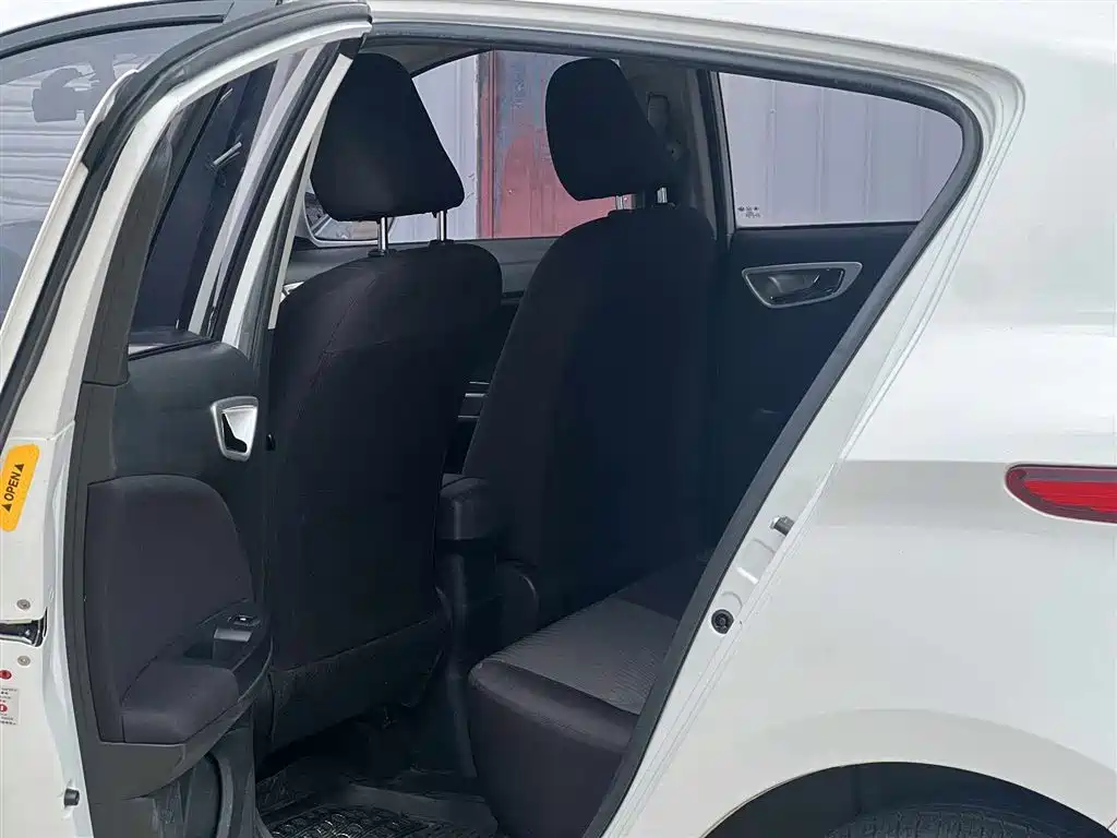 FAW D60 2016 1.5L MT