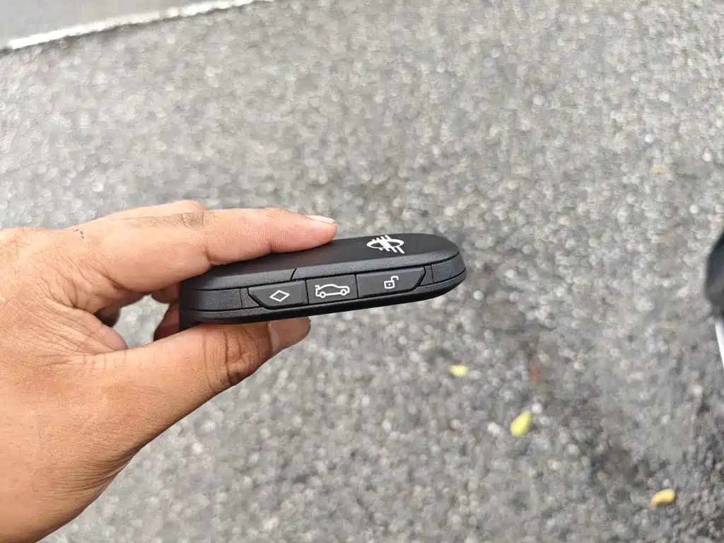 MINI MINI JCW EV — миниатюра 9