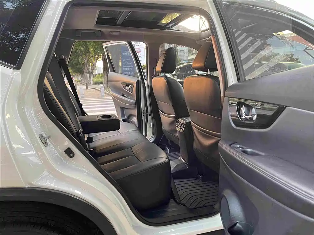 Nissan X-Trail — миниатюра 15