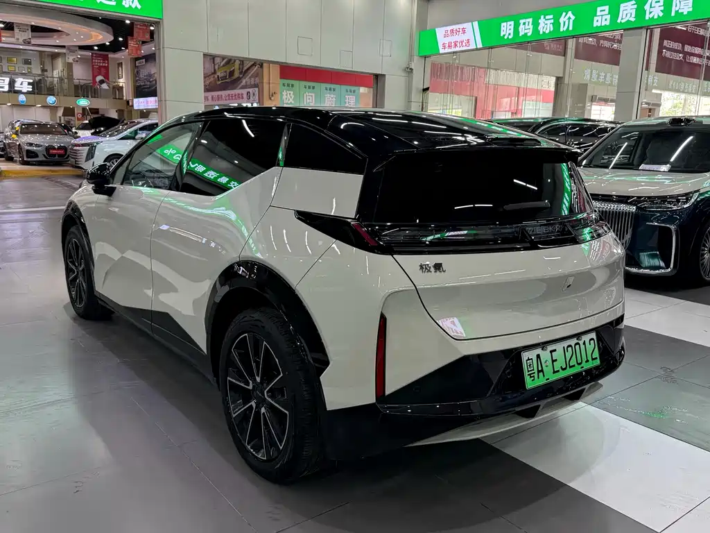 Zeekr X 2025 мест