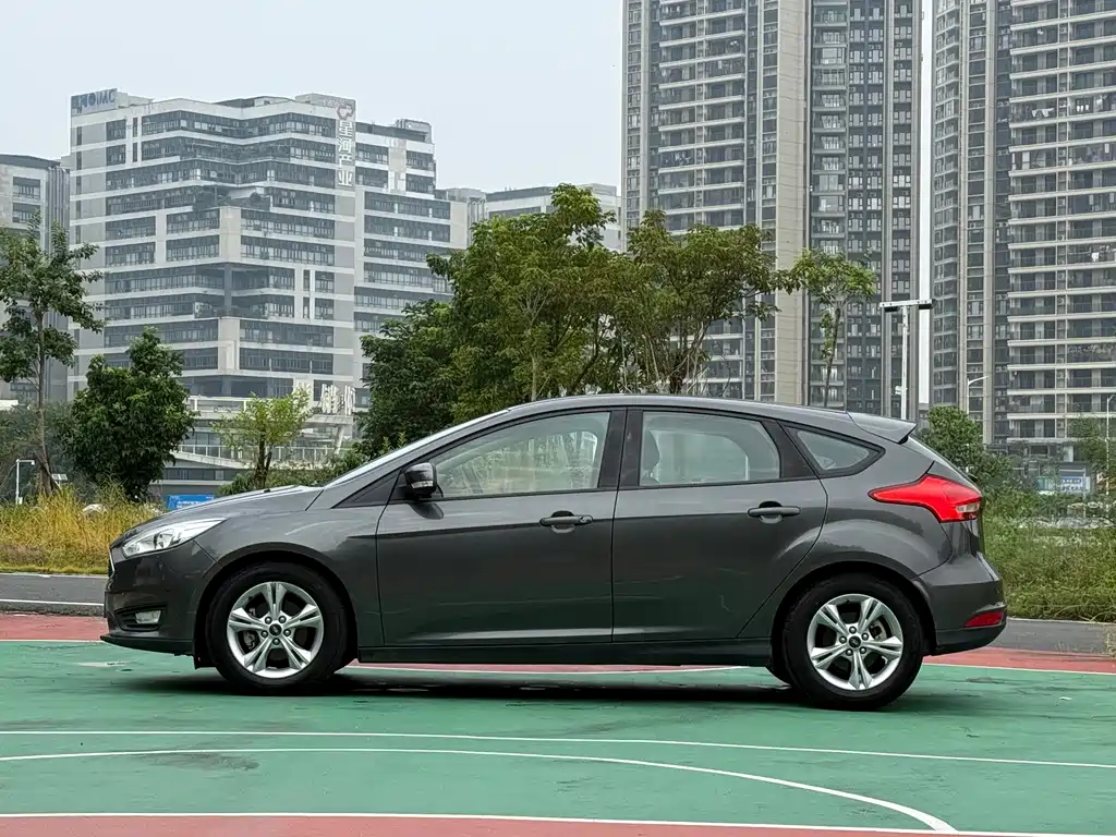 Ford Focus — миниатюра 4