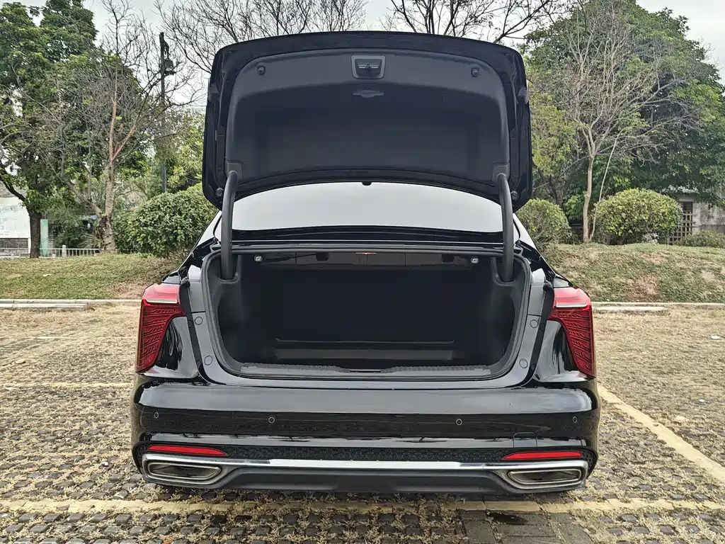 Hongqi Hongqi H5 — миниатюра 22