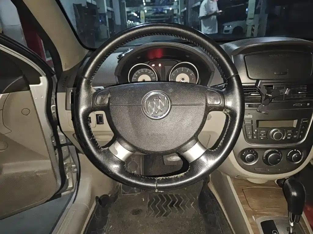 Buick Excelle — миниатюра 11
