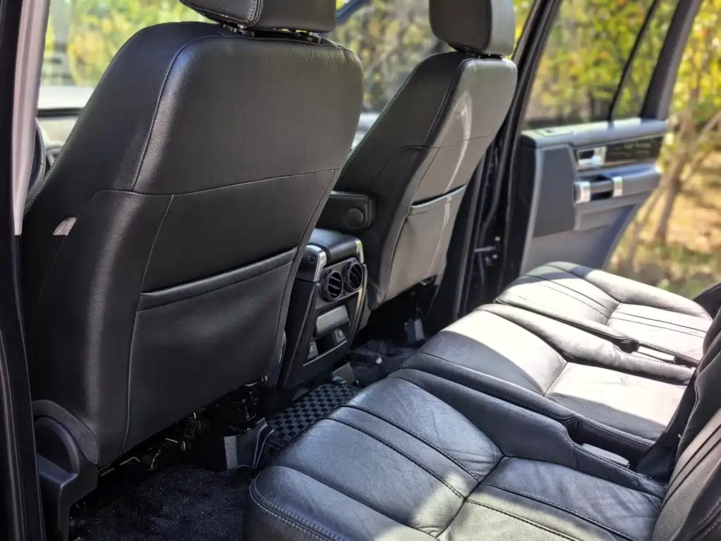 Land Rover Discovery — миниатюра 8