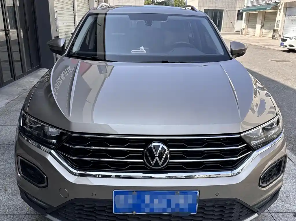 Volkswagen T-Roc — миниатюра 2