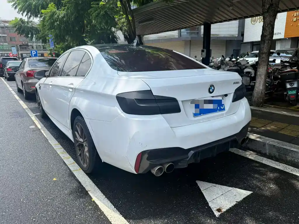 BMW 5 Series — миниатюра 3